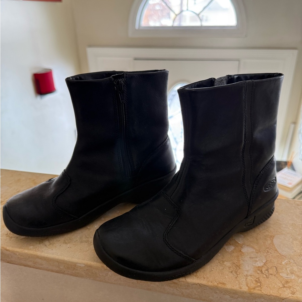 Keen Black Women's Ankle Booties